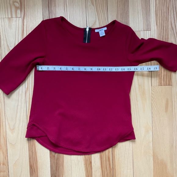 Red blouse with 3/4 length sleeve. Size S. - Picture 3 of 6